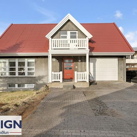 Large Apartment Close To The Centre Reykjavík Eksteriør billede
